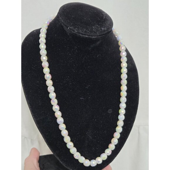 Vtg White Aurora Borealis AB Faceted Glass Bead Necklace Decorative Box Clasp - Picture 2 of 14